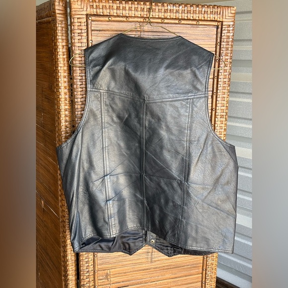 Wilda NY Vest Mens L Black Leather Motorcycle Moto Unisex Biker Pockets - Picture 6 of 6